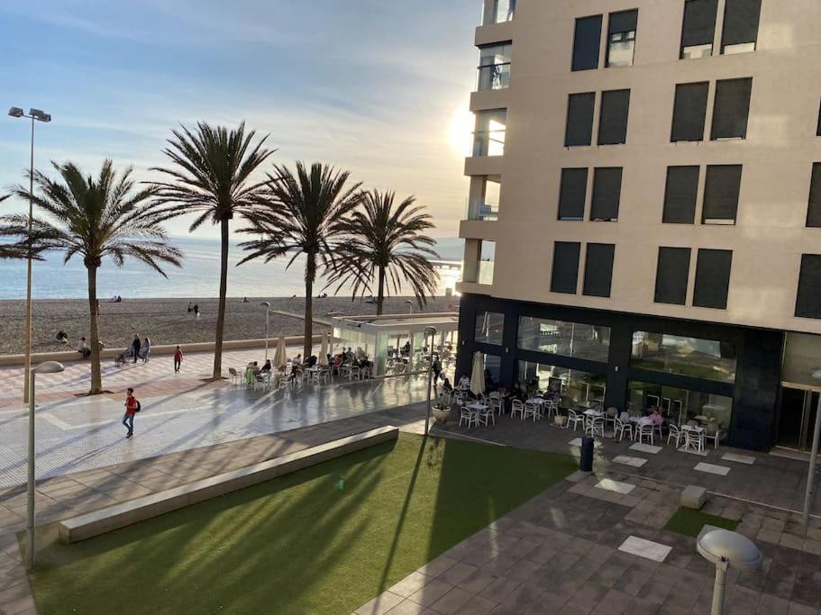 Casa Del Mar Luxury. Primera Linea De Playa Almería Exteriör bild